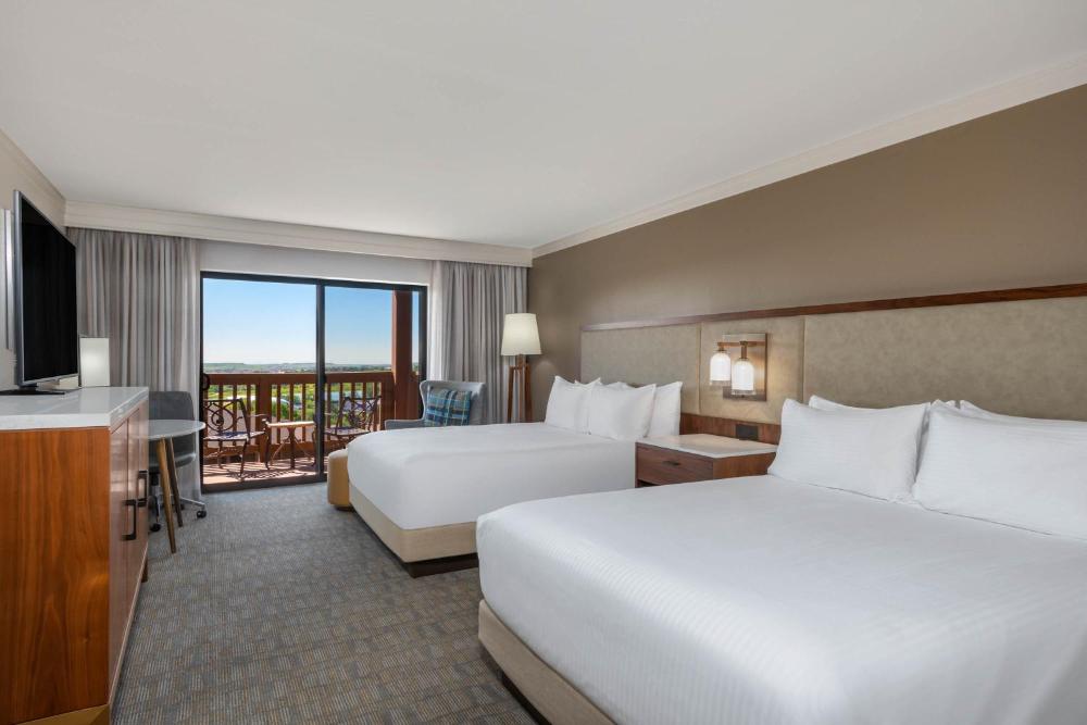Queen Room with Two Queen Beds and Accessible Tub - Disability Access interior